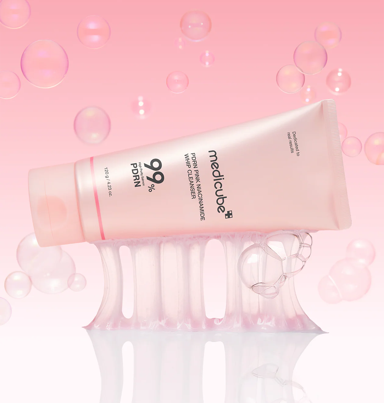 MEDICUBE PDRN Pink Niacinamide Whip Cleanser – 120 g